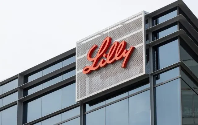Eli Lilly Doubles Down on Global Pharma Dominance as Roche Bets Big on Alzheimer’s Breakthroughs: What Investors Need to Know in 2026