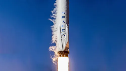 SpaceX Stock Sinks: 7 Big Reasons Shares Are Falling Toward the IPO Price and What Investors Should Watch Next