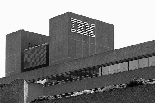 IBM Stock Drops 20%: 7 Critical Reasons Behind the Earnings Shock and What Investors Should Watch Next
