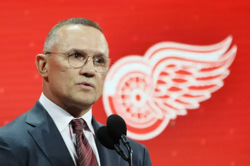 Steve Yzerman Steps Down as Detroit Red Wings GM After Seven Seasons