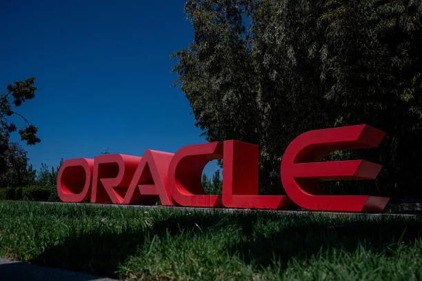 Oracle Stock Today: 7 Powerful Reasons ORCL Is Falling—and Why Some Investors See a Buying Opportunity