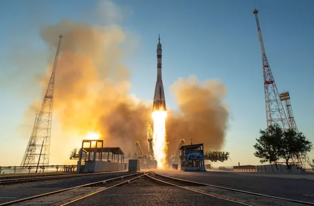 Rocket Lab Wins $397 Million U.S. Space Force Deal to Build Next-Generation ‘Flatellites’ for Missile Tracking